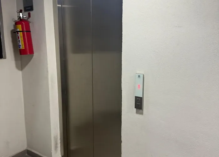 Apartment In Downtown